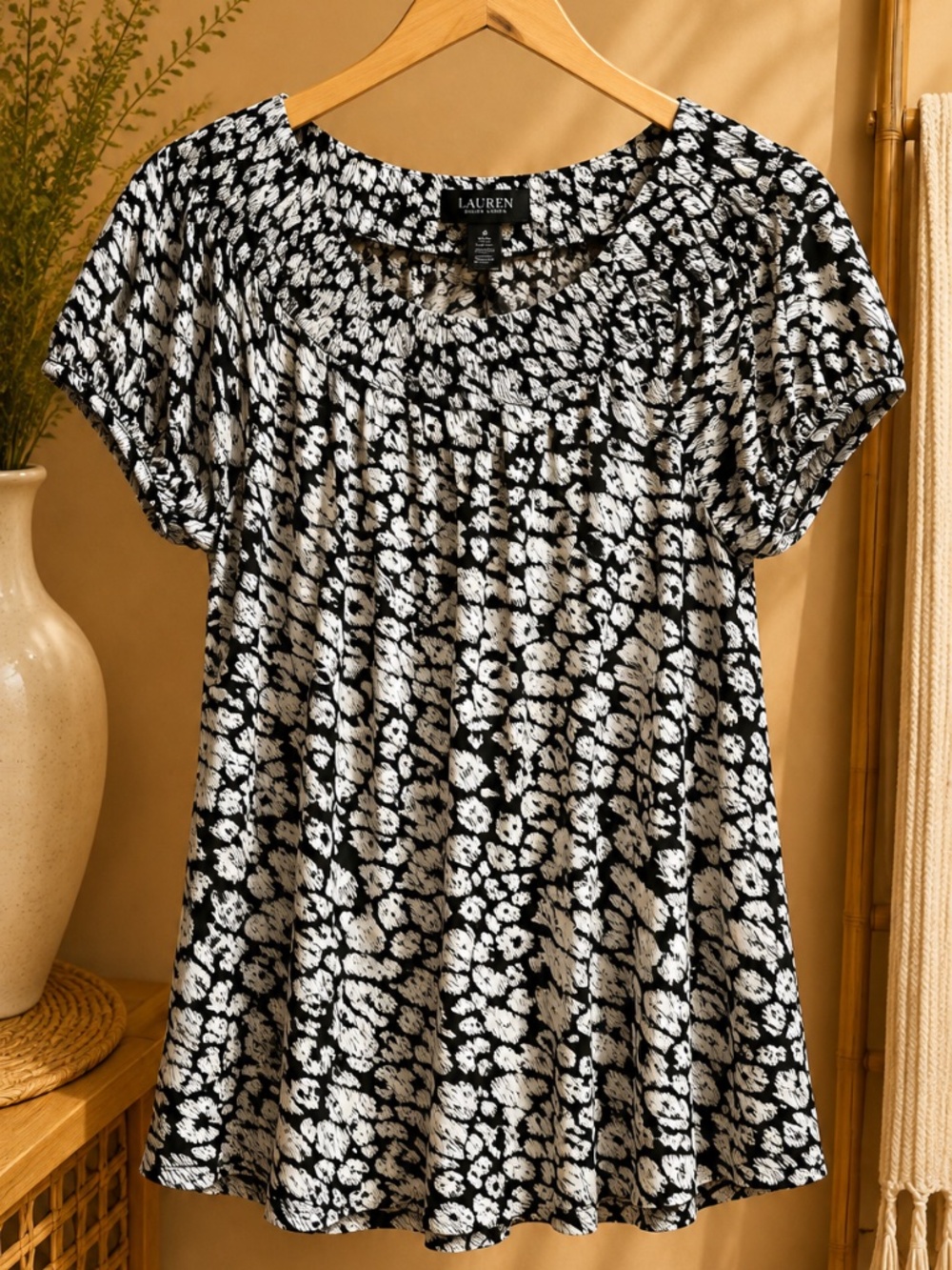 Lauren Ralph Lauren Black White Floral Print Short Sleeve Blouse Size 6